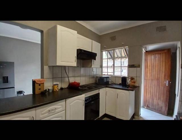 4 BEDROOM HOUSE FOR SALE IN BRACKENDOWNS